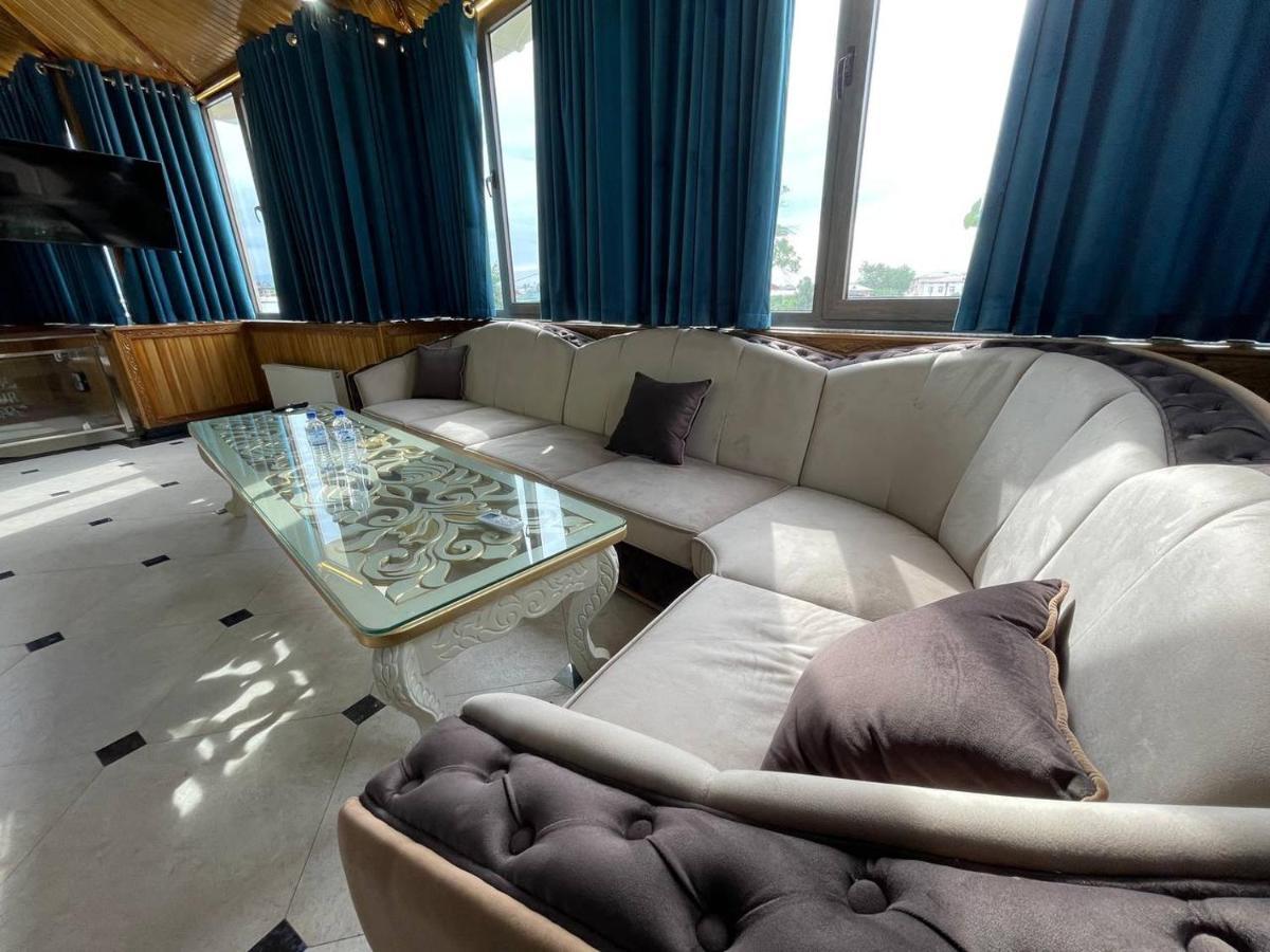 Ramziya Nur Guest House ซามาร์คันด์ ภายนอก รูปภาพ